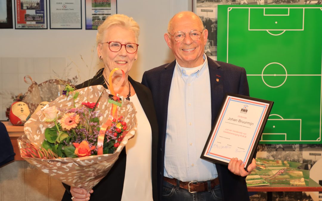 Huldiging Johan Bruurmijn: benoeming tot Lid van Verdienste R.W.B.