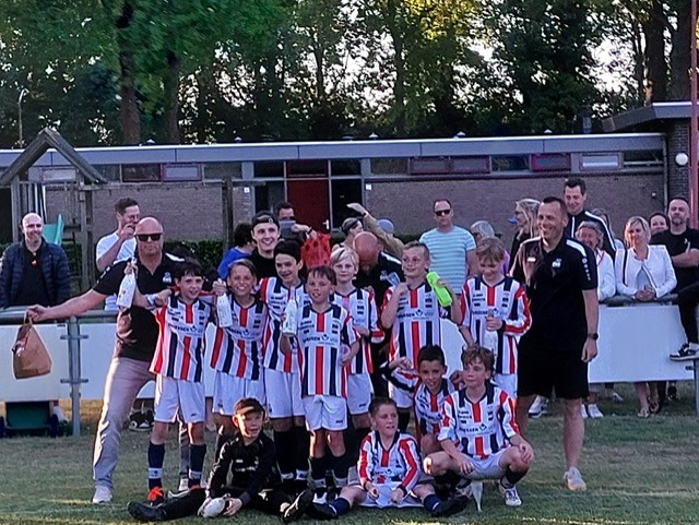 RWB JO11-1 3e fase kampioen.