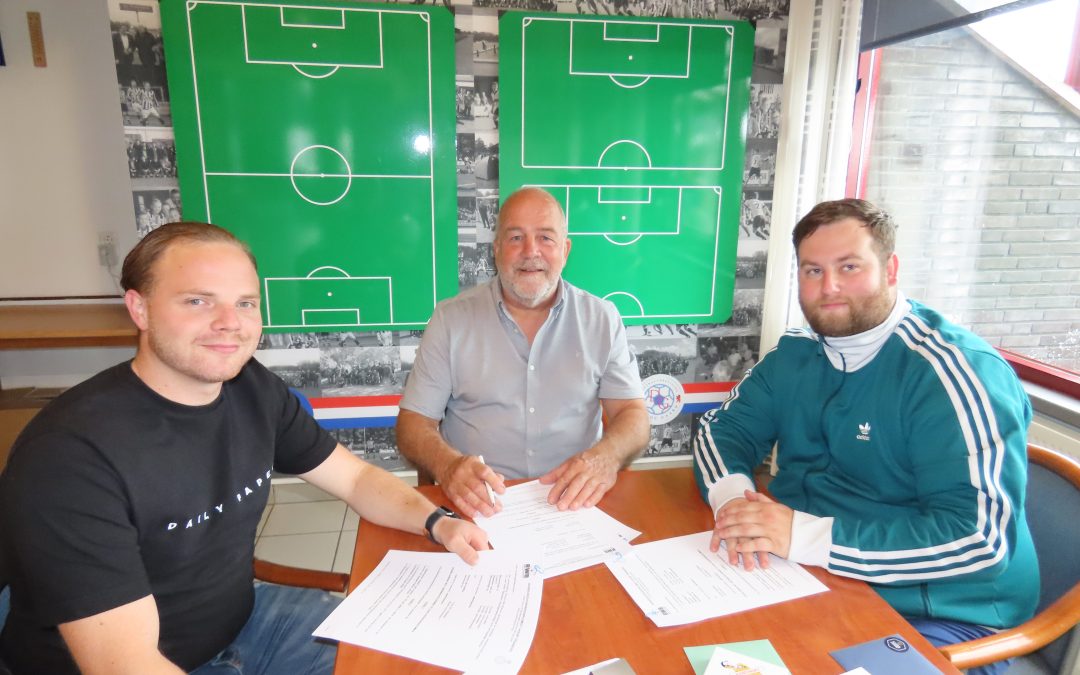 Nieuwe trainers voor de R.W.B. JO19-1.