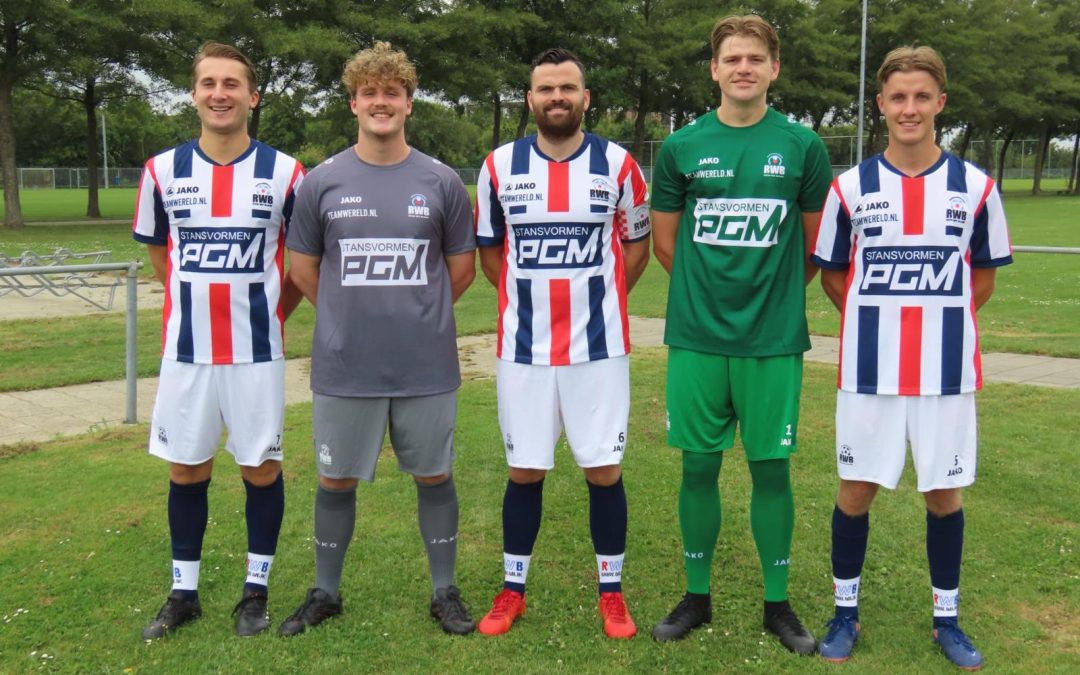R.W.B. speelt de Waalwijk Cup met shirts van nieuwe hoofdsponsor P. G. van den Meijdenberg (PGM)