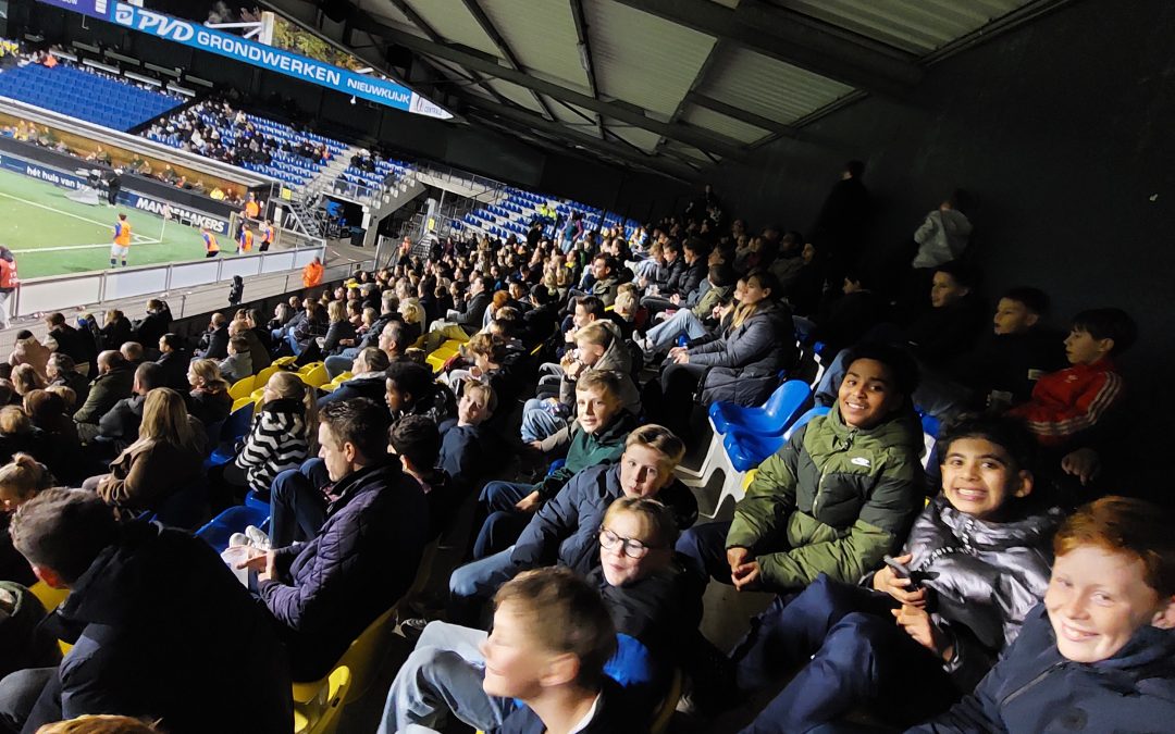 R.W.B.-jeugd bezoekt RKC Waalwijk – De Graafschap.