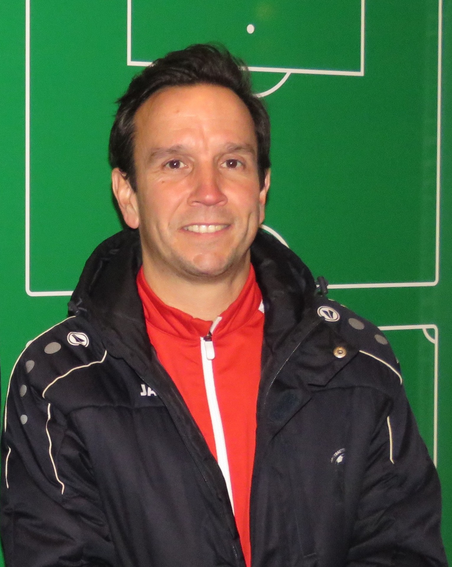 R.W.B. start zoektocht naar nieuwe hoofdtrainer.