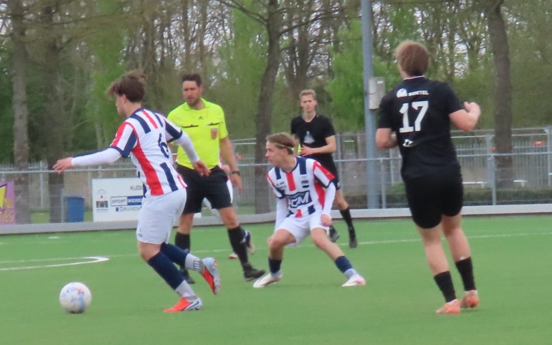 RWB overtuigt met doelpuntenfestijn op De Gaard: Schelluinen kansloos gelaten.