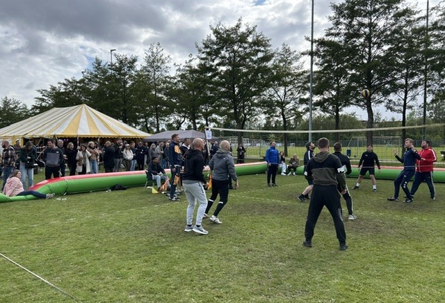 Geslaagde Van Vugt Dag bij RWB ondanks dreigende regenwolken.