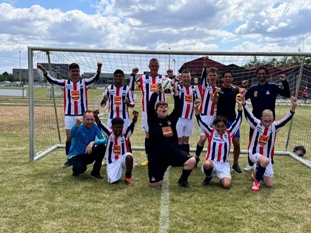 Feestweek voor RWB G-team: Voetbalspellenkermis, speciale Coaches on Tour uitvoering en Lion Club Waalwijk G-Toernooi.