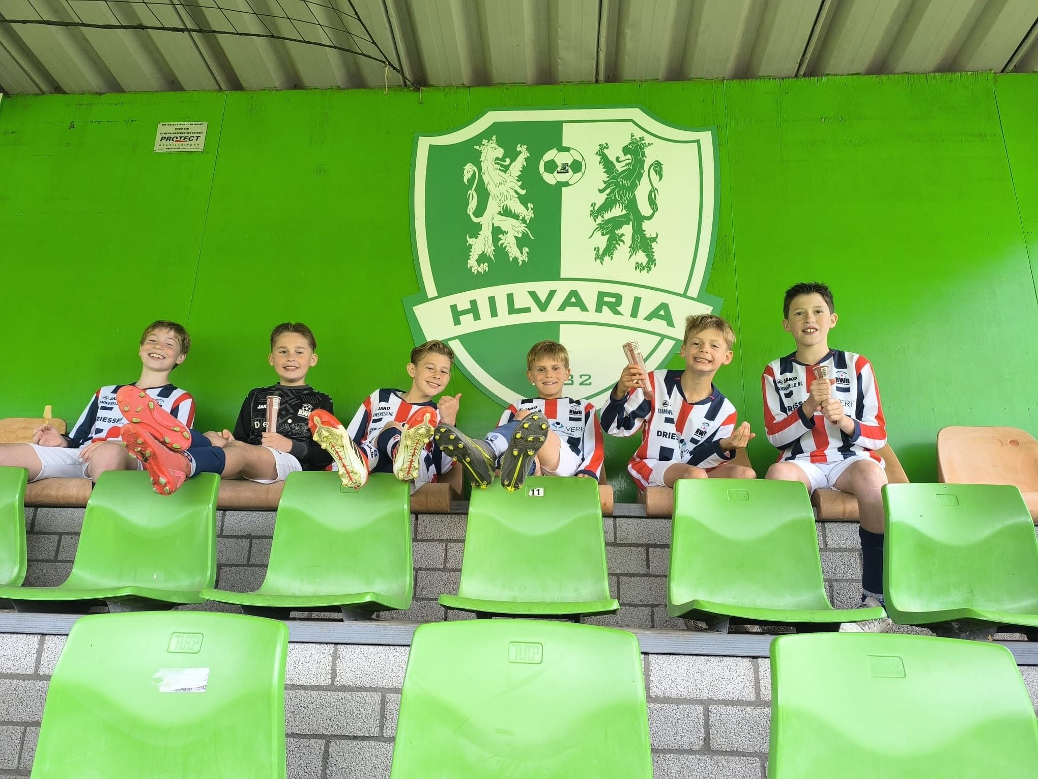 RWB JO10-1 toernooi bij sv hilvaria