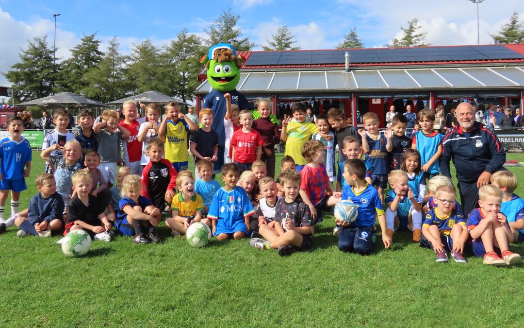 GO Waalwijk Kanjer Festijn 2026 bij RWB: de eerste stap naar voetbalplezier voor meisjes én jongens.